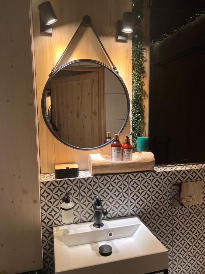 Wiatkapl Apartment Lesna Bagian luar foto