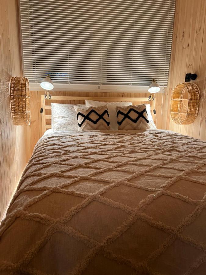Wiatkapl Apartment Lesna Bagian luar foto